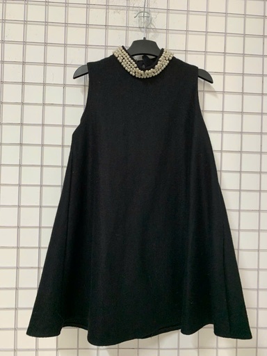 VÁY DẠ ĐEN CỔ NGỌC TRANG