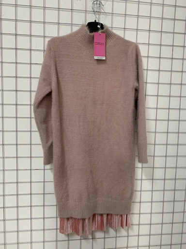 VÁY LEN HỒNG TRANG