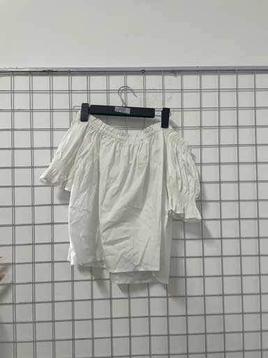 áo trễ vai cộc tay trắng 