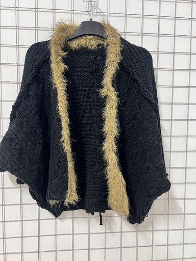 ÁO KHOÁC VIỀN LÔNG PHUONG