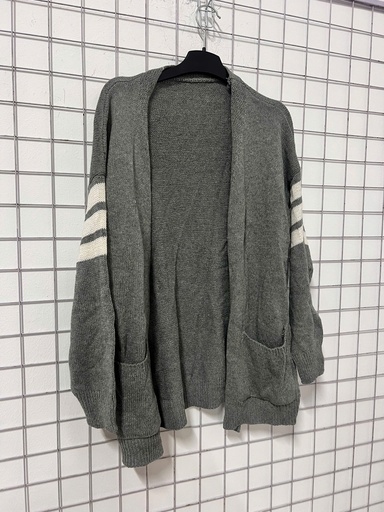 ÁO CADIAN XÁM TAY TRẮNG LINH