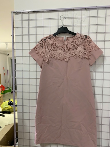 váy hồng tím cổ hoa nổi