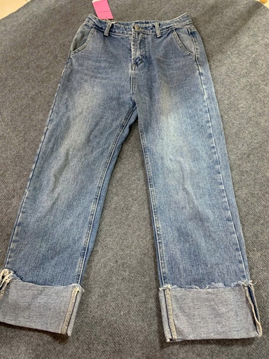 Quần Bò Xắn Gấu T.K.Linh