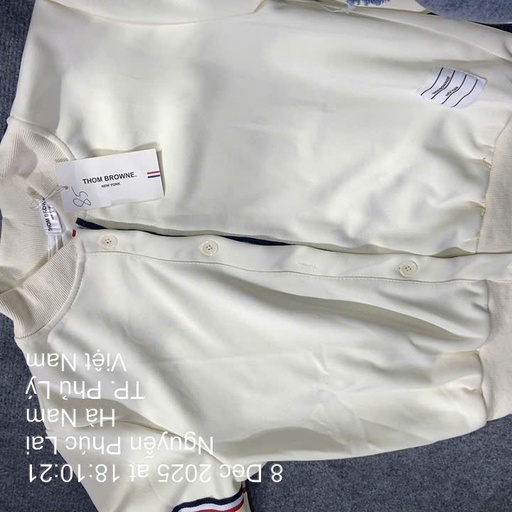 ÁO KHOÁC TRẮNG KEM THUY