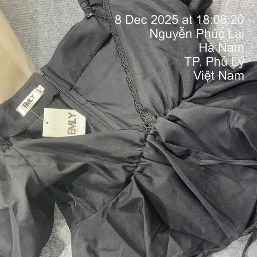 ÁO ĐEN TAY BỒNG CỔ TYM THUY