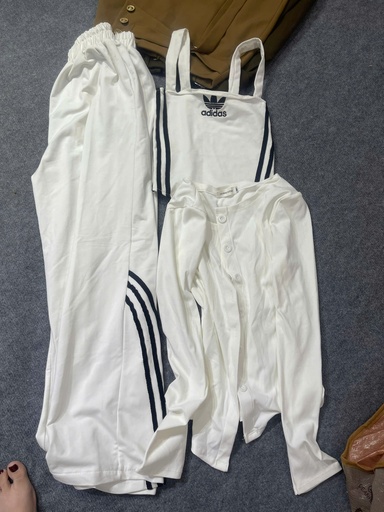 SET BỘ THỂ THAO TRẮNG THUY