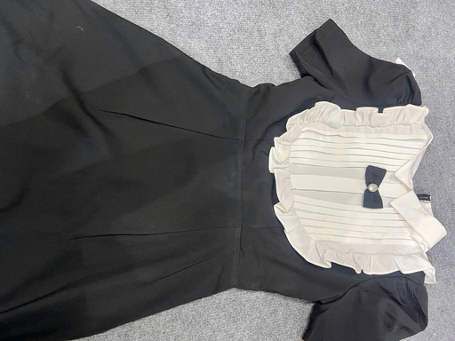 VÁY CỔ TRẮNG NƠ VY