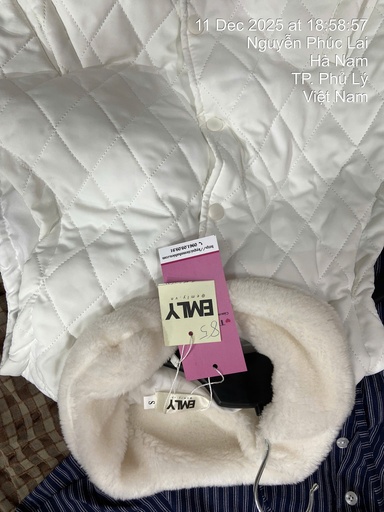 ÁO GILE PHAO TRẮNG THÚY