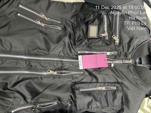 ÁO BOMBO ĐEN TAY KHOA THUY