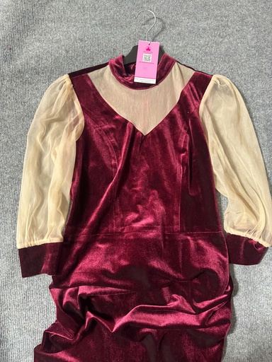 Váy dài mận tay ren NTPTHAO