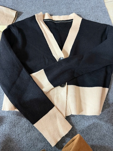 ÁO LEN ĐEN TRẮNG HUONG