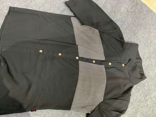 ÁO SƠMI CỘC ĐEN SỌC NGỰC HHIEN