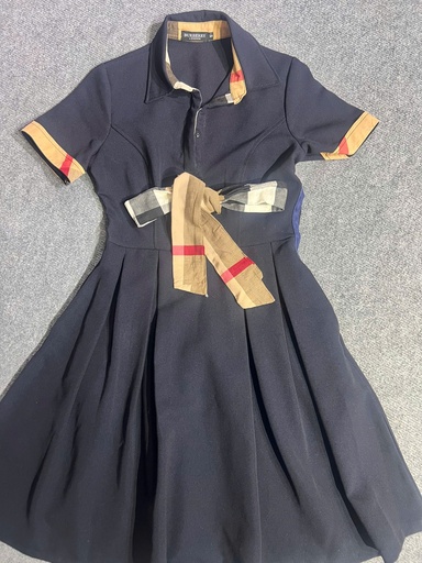 VÁY BULBERRY XANH THAN TRANG