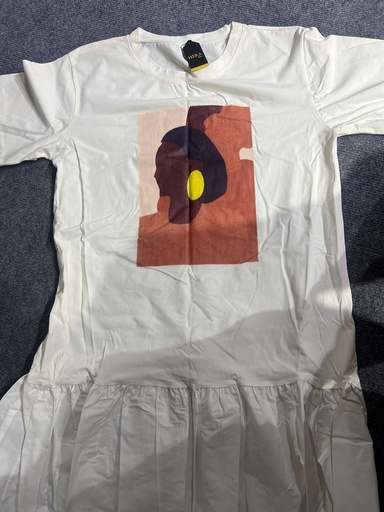 VÁY TRẮNG CÔ GÁI TRANG