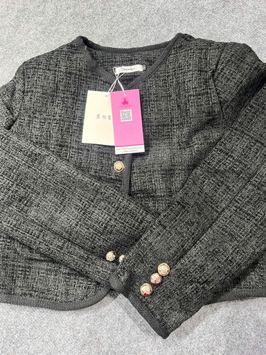 ÁO DẠ ĐEN KHUY VÀNG THUY