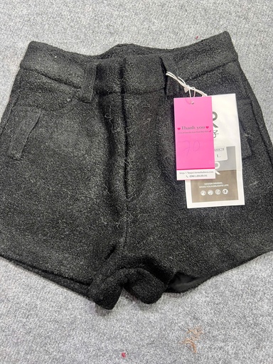 QUẦN SOOC DẠ ĐEN THUY