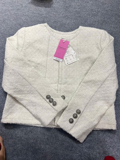 ÁO DẠ TRẮNG THUY