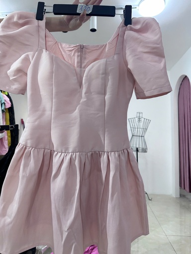 váy hồng tay bồng