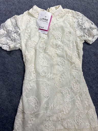 VÁY KEM NGẮN THUY