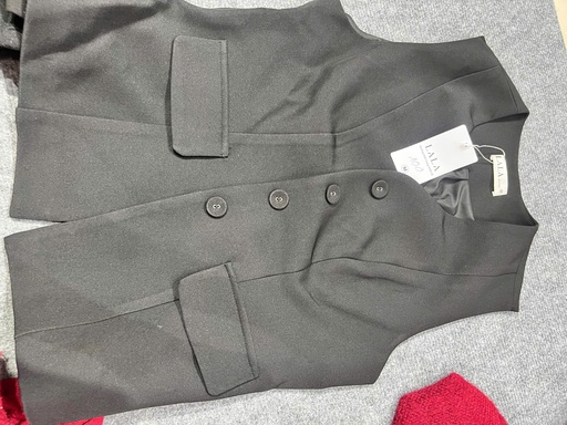 ÁO GILE ĐEN KO TAY THUYII