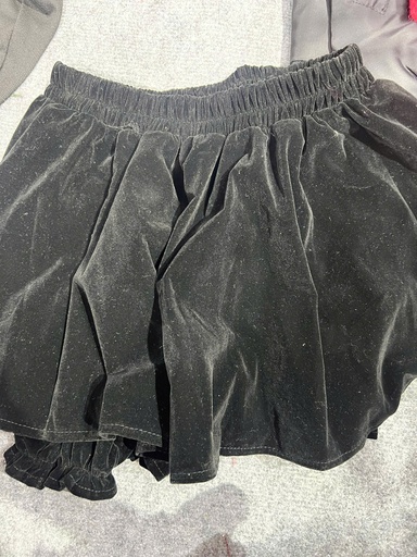 CV NHUNG ĐEN THUYII