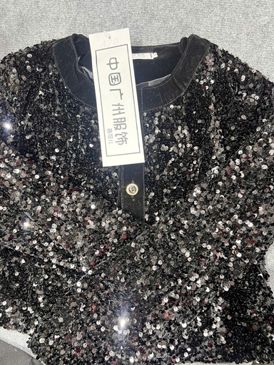 ÁO KHOÁC LẤP LÁNH ĐEN S THUYII