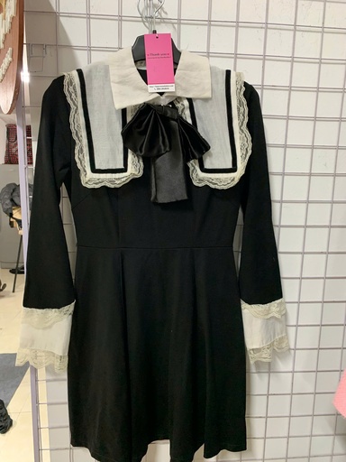 VÁY ĐEN MIX TRẮNG NƠ NGỰC NTMTHUY