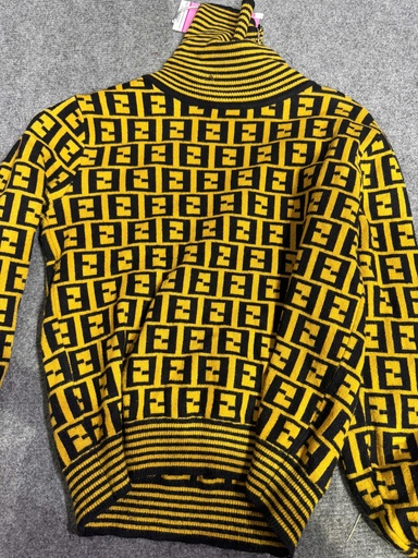 ÁO LEN VÀNG CAO CỔ KẺ TTTHANH