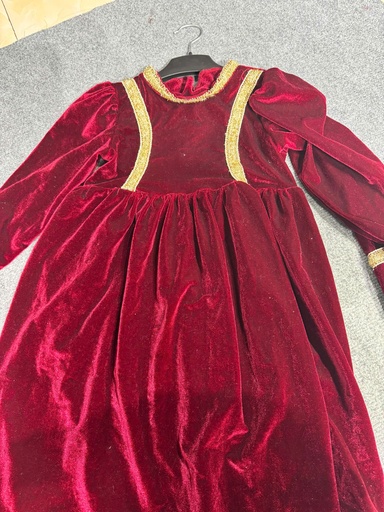 VÁY NHUNG ĐỎ ĐÔ KIM TUYẾN TTTHANH