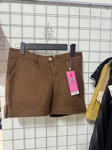 QUẦN ĐÙI DẠ NÂU CÓ ĐAI GẤU OANH