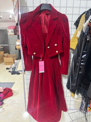 SET VÁY ÁO NHUNG ĐỎ CÚC VÀNG OANH