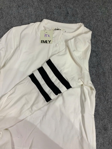 ÁO PHÔNG TRẮNG CÓ CỔ TAY KẺ NDUNG