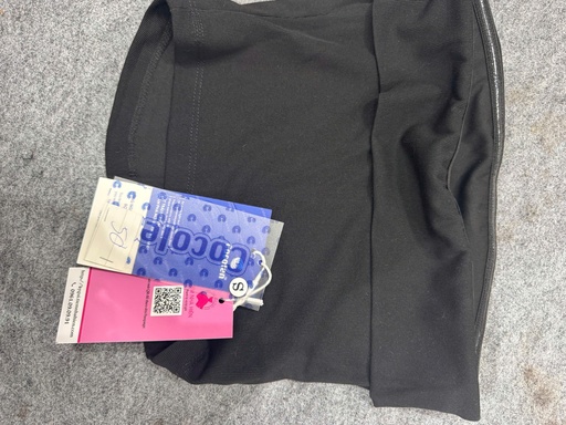 ÁO QUÂY ĐEN THUYIII