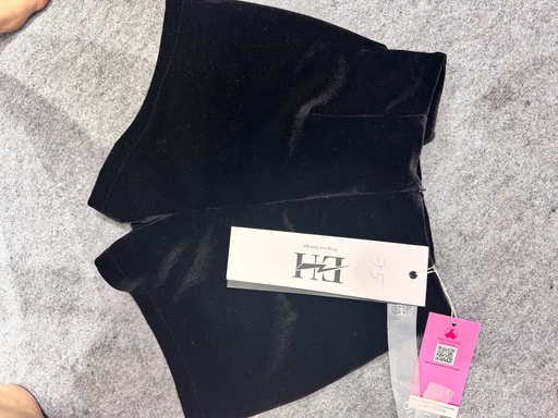 QUẦN SOOC NHUNG ĐEN THUYIII