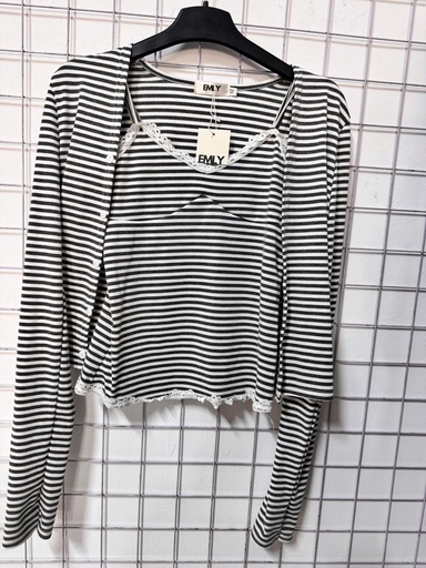 SET ÁO NDÂY KẺ HỒNG KÈM ÁO KHOÁC NGOÀI THUYII