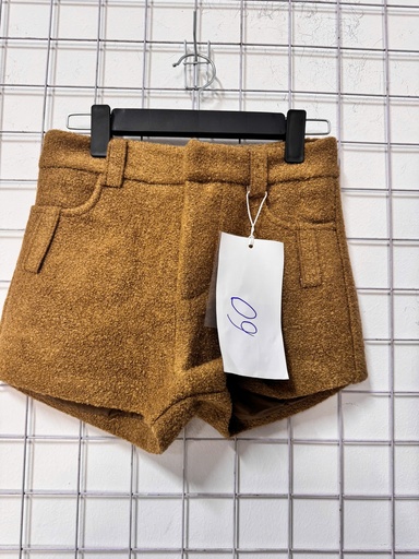 QUẦN SOOC VÀNG THUYII