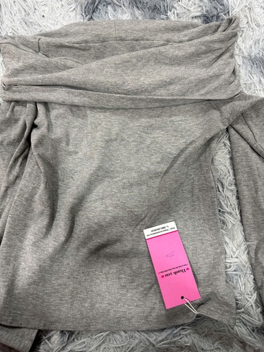 ÁO LEN XÁM TRỄ VAI VAN