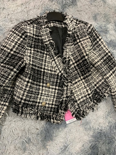 ÁO KHOÁC DẠ KẺ UYEN