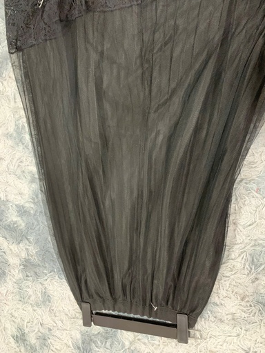 CV ĐEN REN XẾP LY UYEN