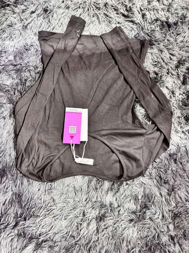 ÁO PHÔNG ĐEN TRƠN THUY