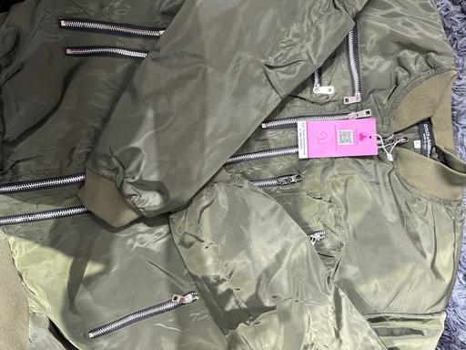 ÁO KHOÁC NAM ĐEN KHÓA 