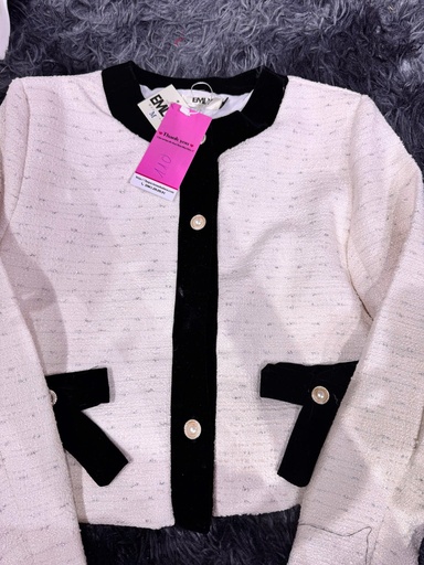 ÁO DẠ TRẮNG TÚI NƠ THUY