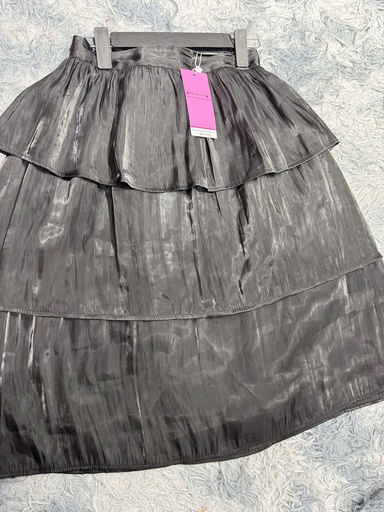 CV ĐEN NHUNG TẦNG PHUONG