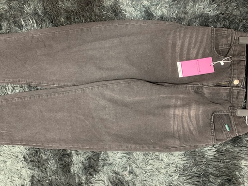 QUẦN BÒ ĐEN TLINH