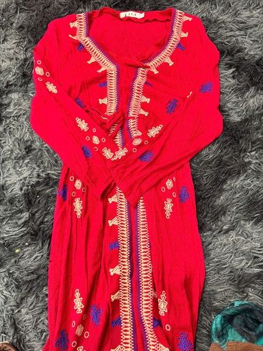 VÁY ĐỎ THỔ CẨM TRANG