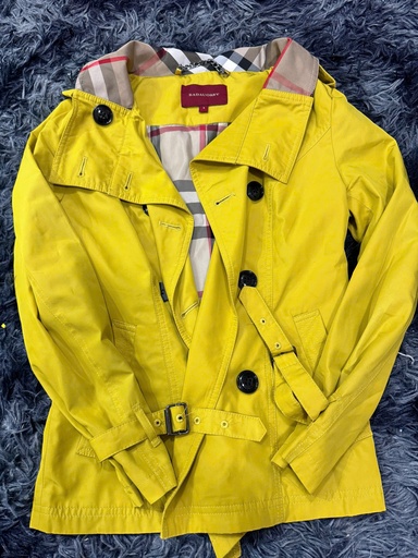 ÁO KHOÁC BBR VÀNG TRANG