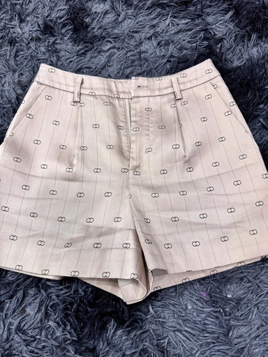 QUẦN SOOC KEM DG TRANG