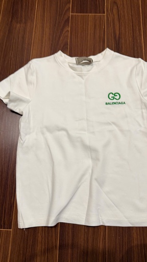ÁO CỘC TAY TRẮNG BALENCIAGA TRANG