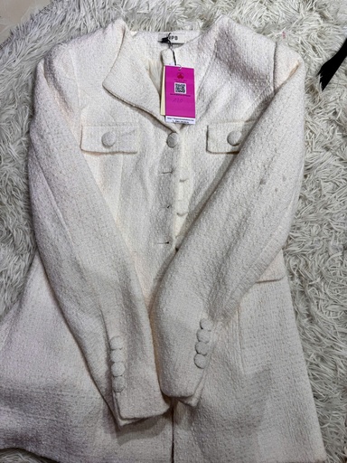 ÁO KHOÁC DẠ TRẮNG 