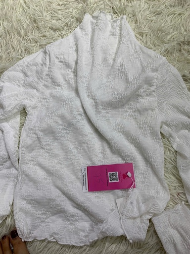 ÁO LEN TRẮNG HOA NHÍ THUY